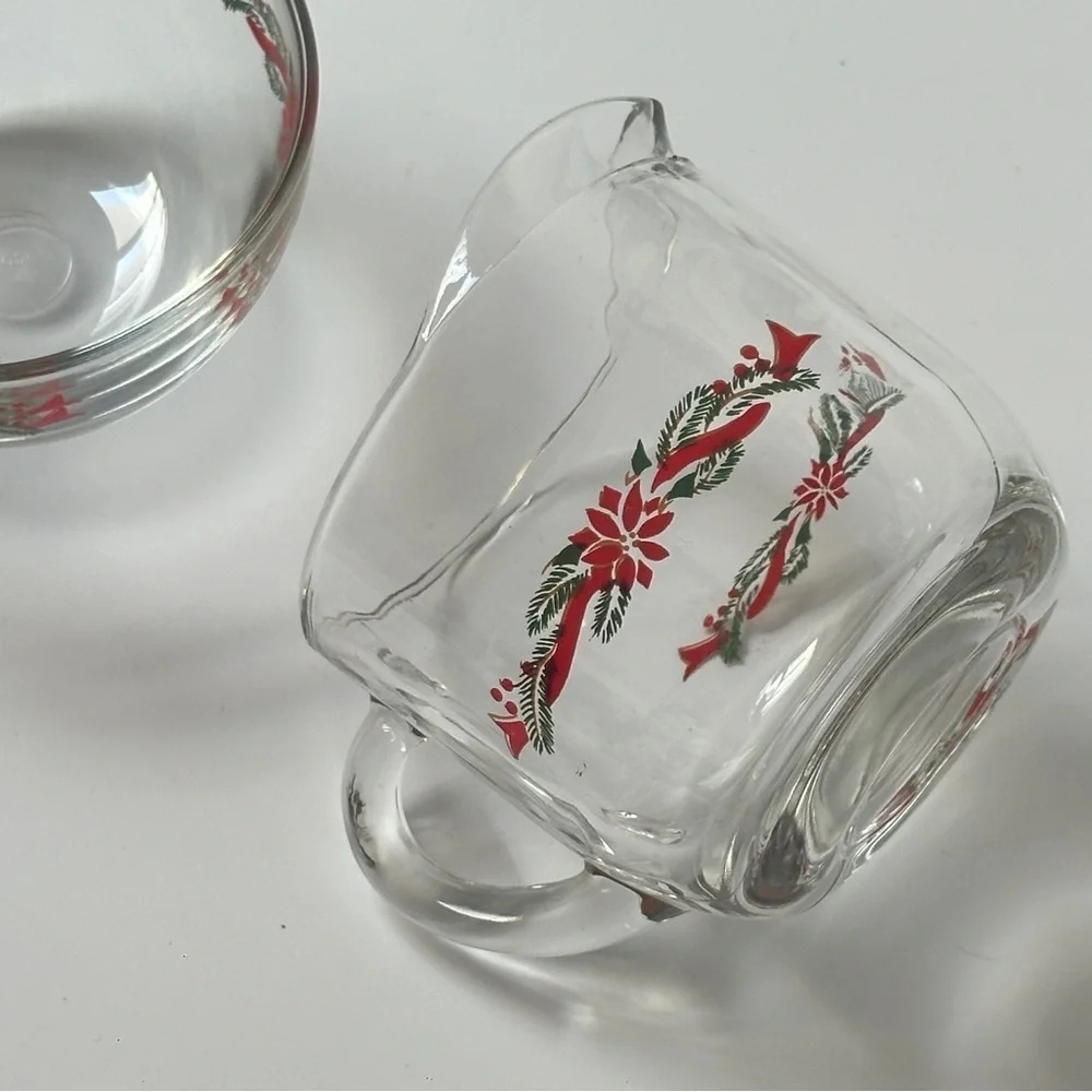 Anchor‎ Hocking Poinsettia & Ribbons Sugar and Creamer Set of 2